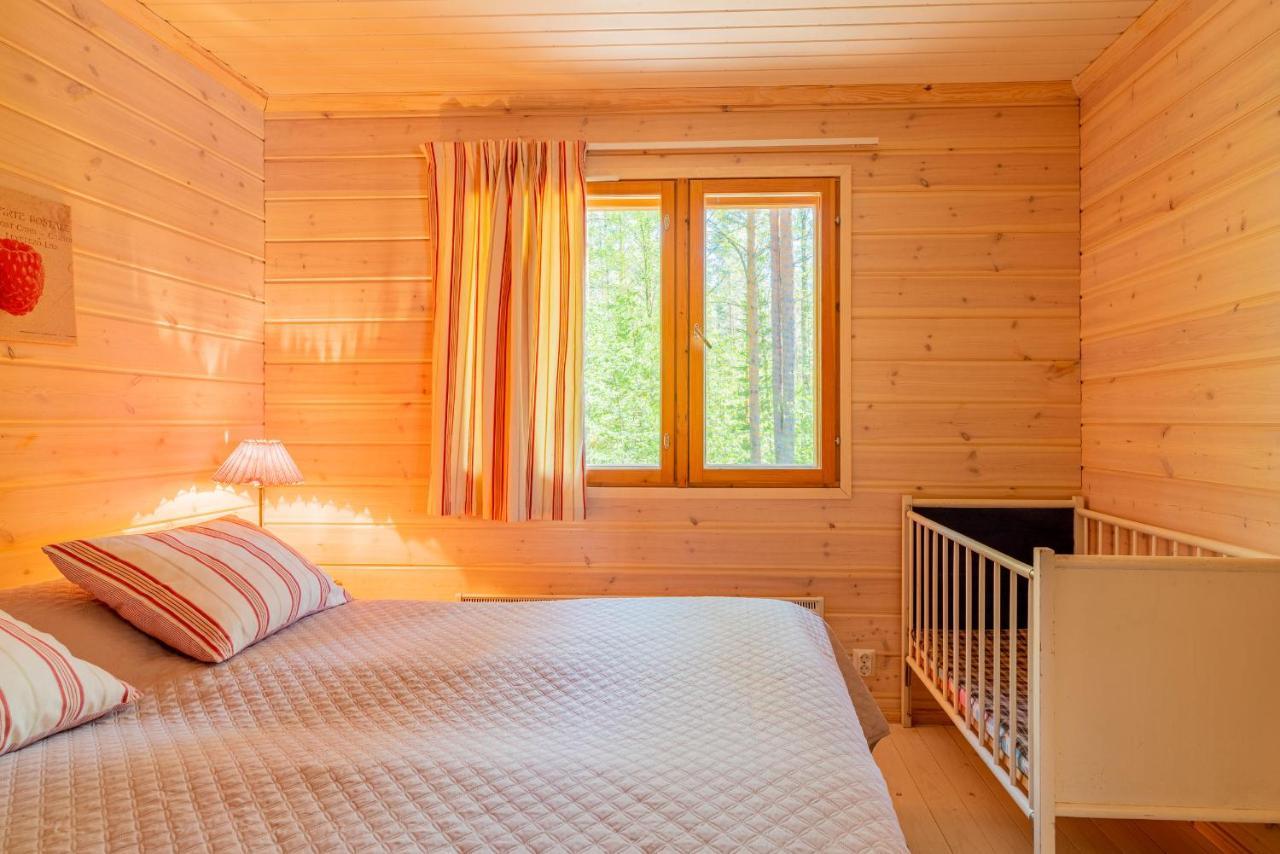 Patalaiska Cottage With Private Beach ルオコラハティ エクステリア 写真
